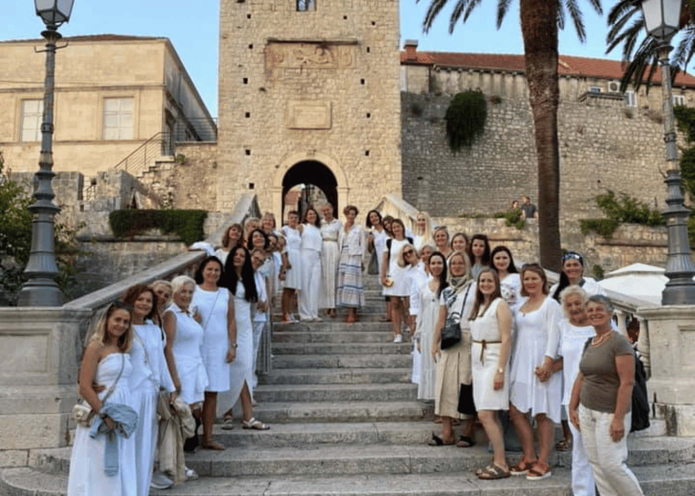 Povezovanje udeleženk retreata za ženske na Krku
